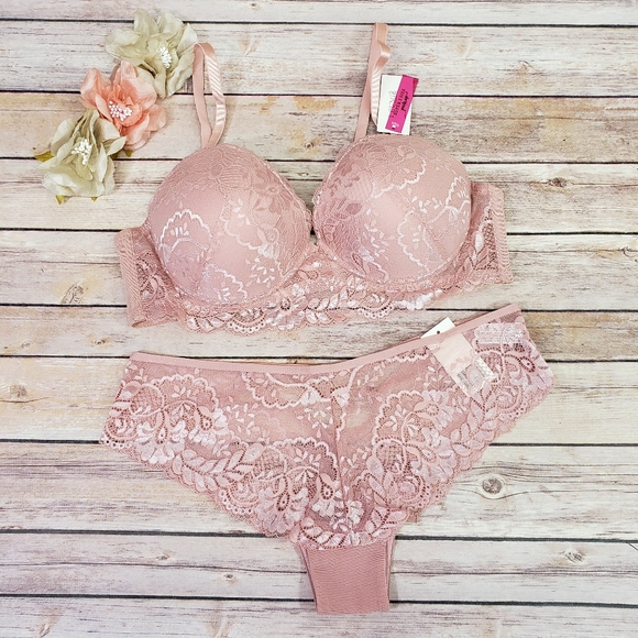 34B Medium Lace Extreme Push Up Bra Set - Picture 1 of 2